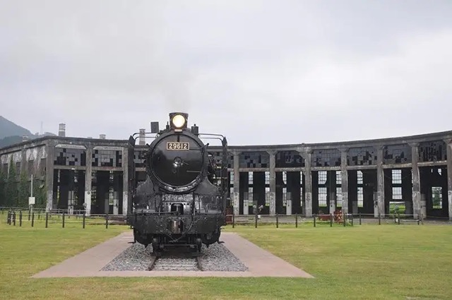 豊後森機関庫公園SL清掃